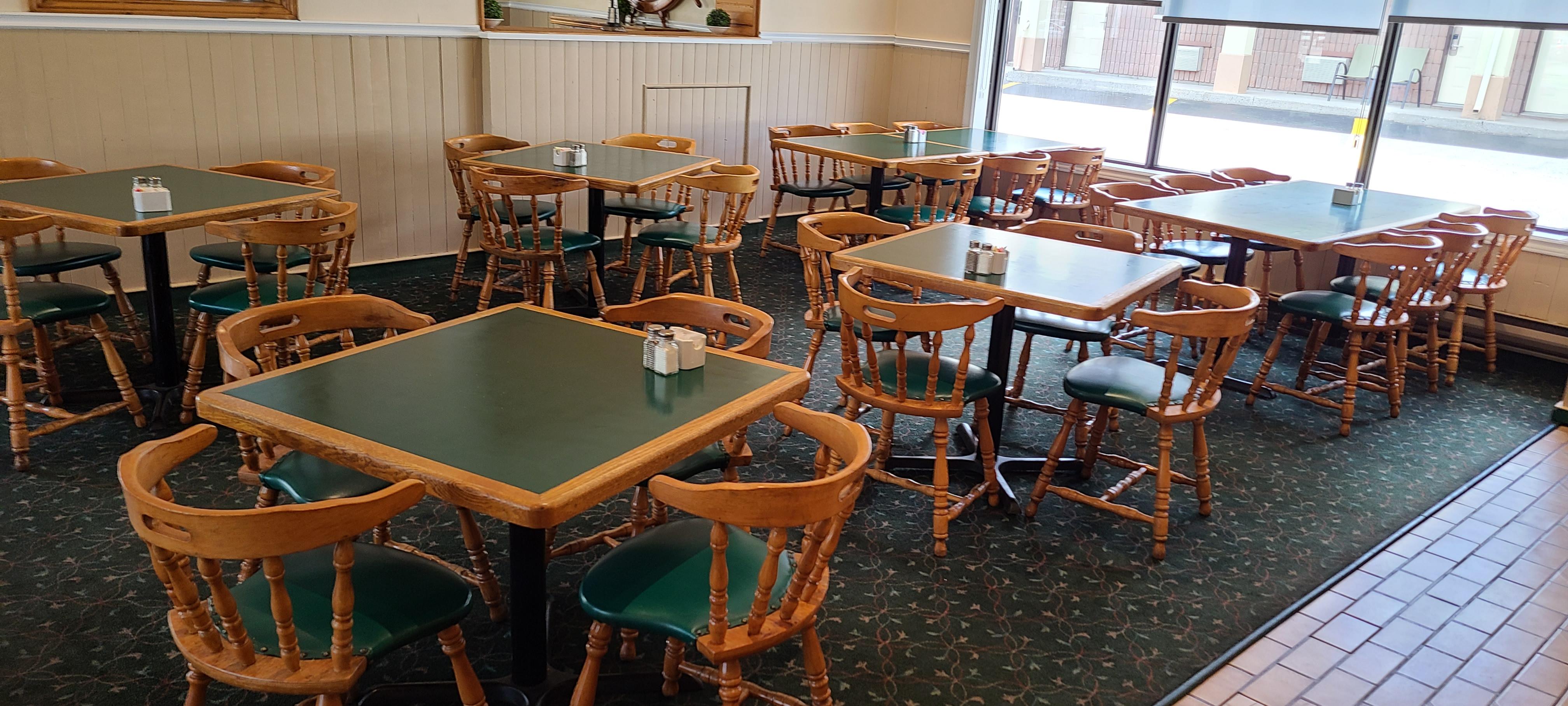 Quality Inn & Suites 1000 Islands Gananoque Bagian luar foto
